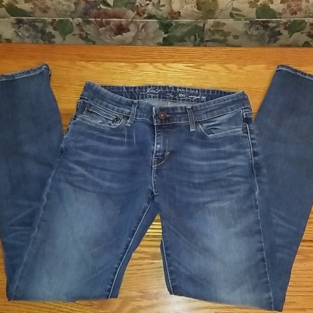 Womens levi jeans size 26X30